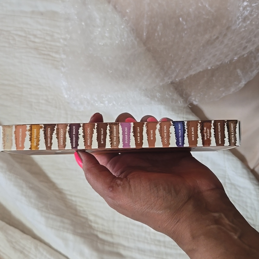Too Faced Chocolate-Themed Eyeshadow Palette - Picture 8 of 9